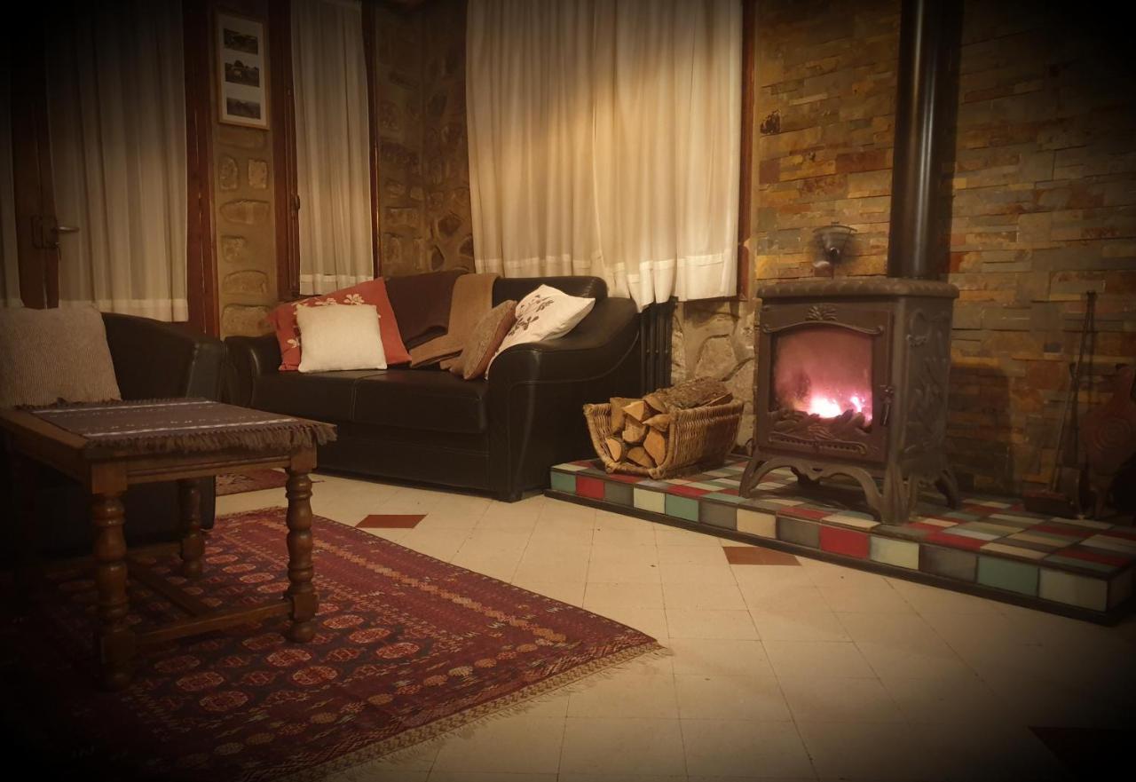 مبيت وإفطار سانت-بيير-ديلس-فوركات Mouli Del Riu المظهر الخارجي الصورة